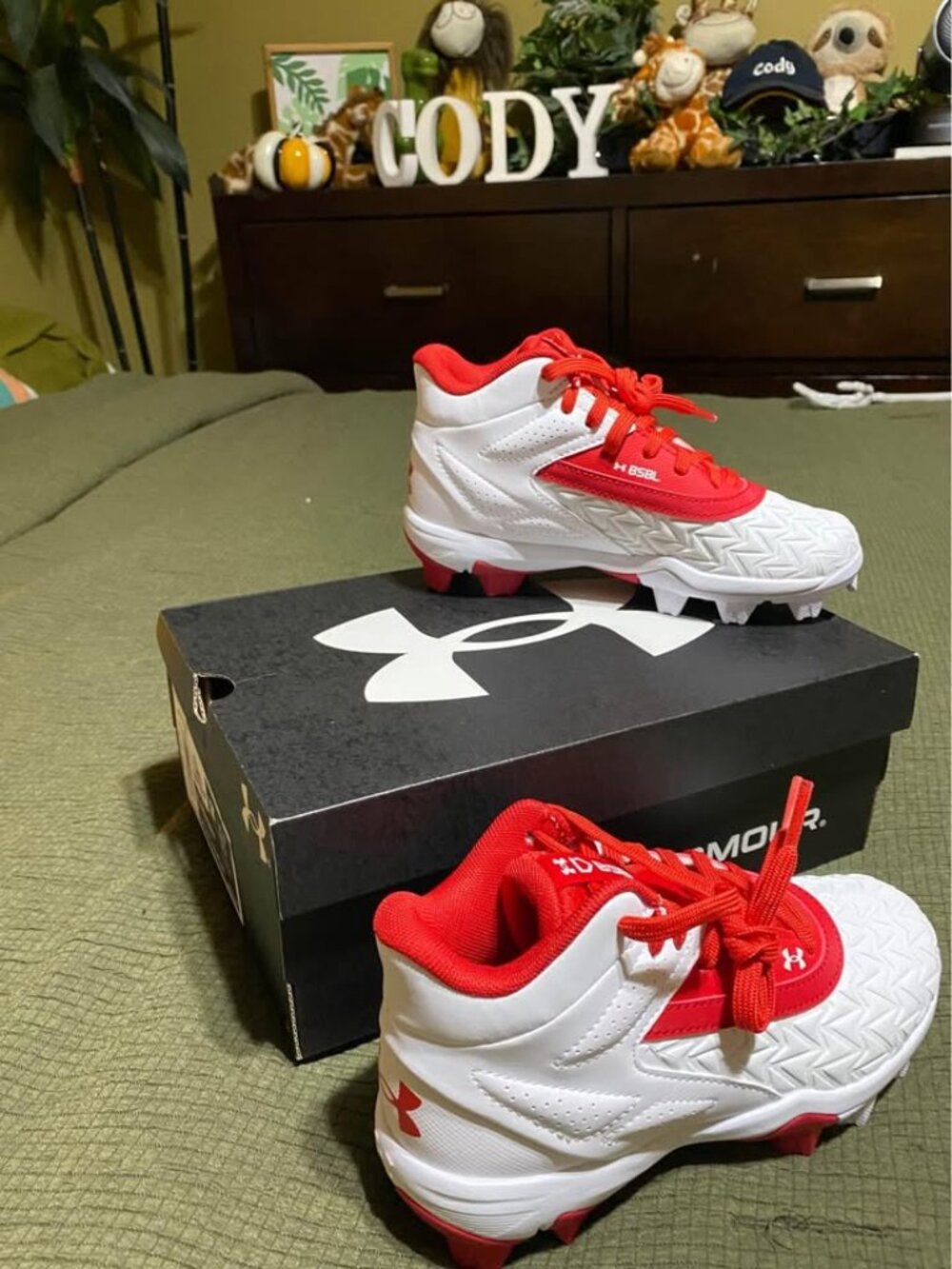 Boys Football Cleats - Picture 4 of 4